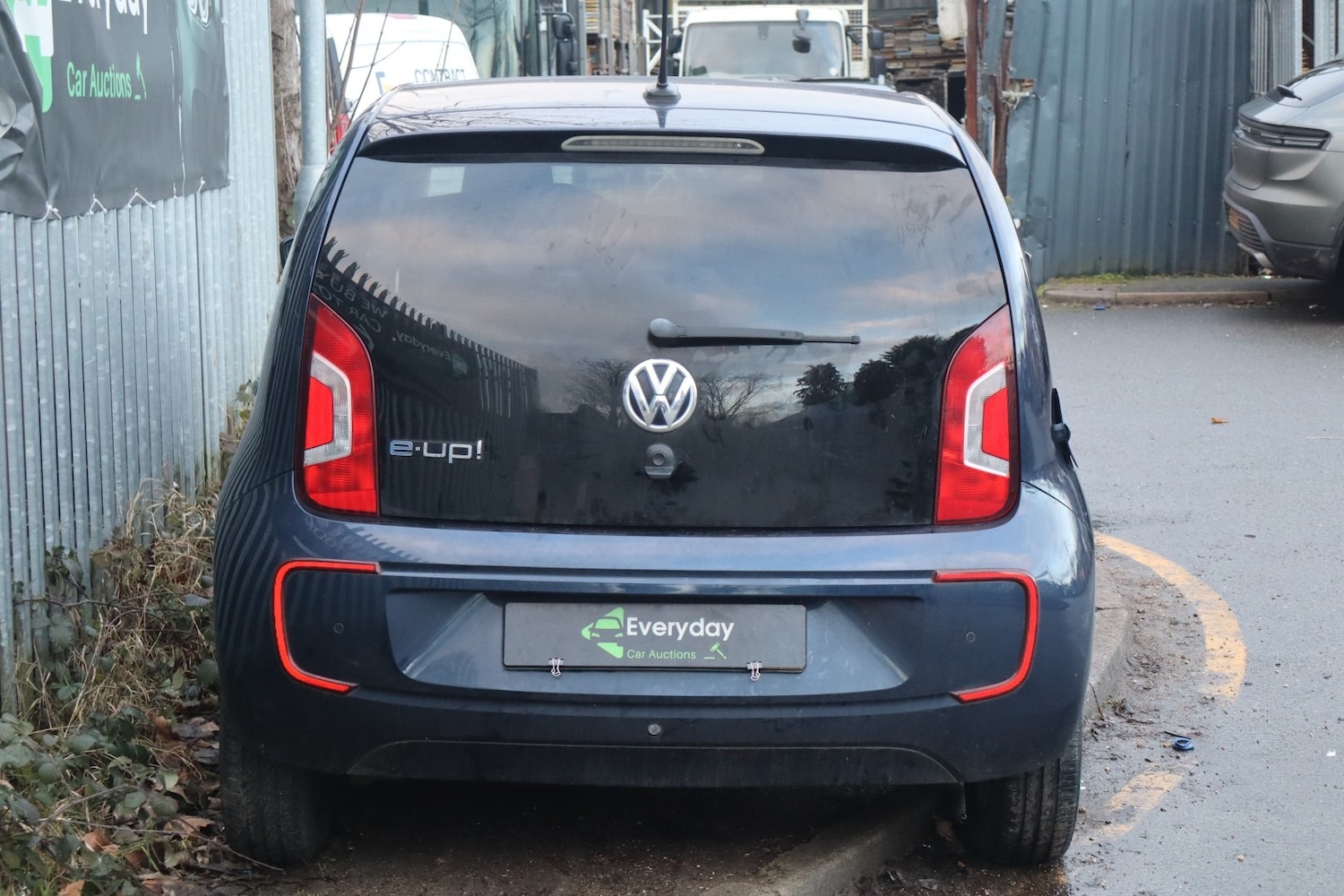 Used Volkswagen up! 2013 for sale - 77170623: Photo 9