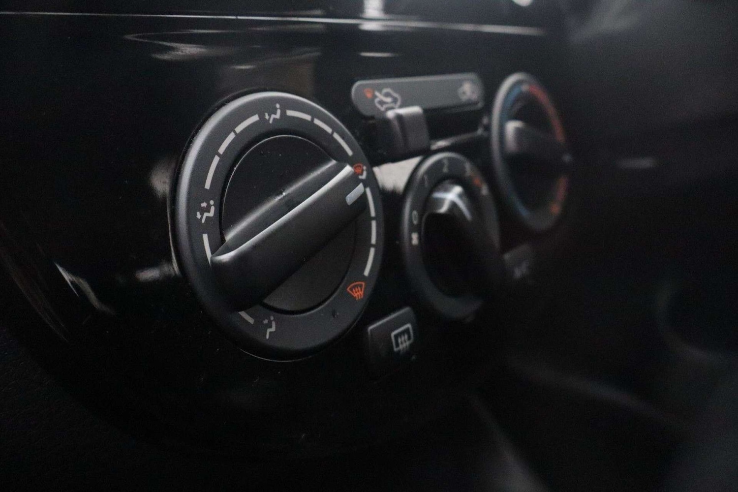 Used Nissan Pulsar 2016 for sale - 77919019: Photo 41