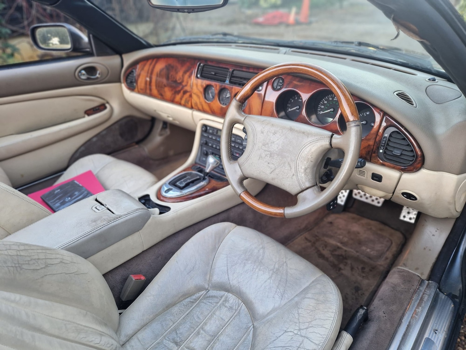 Used Jaguar XK8 1997 for sale - 76908200: Photo 25