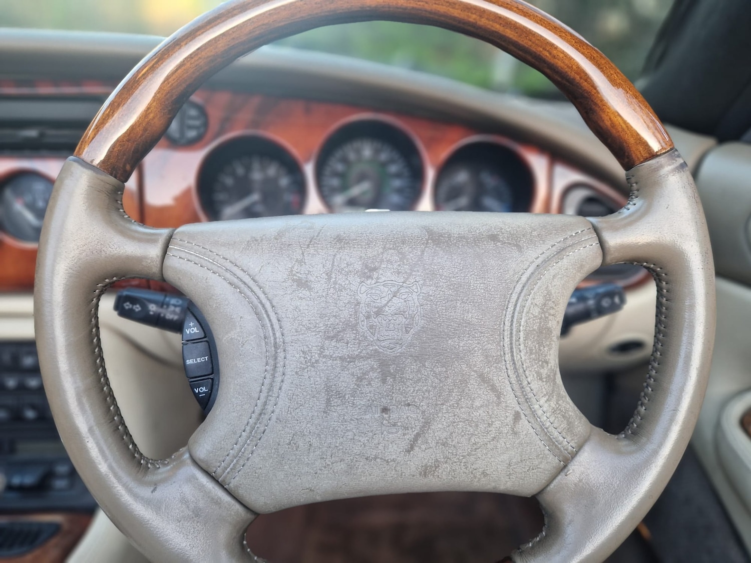 Used Jaguar XK8 1997 for sale - 76908200: Photo 34