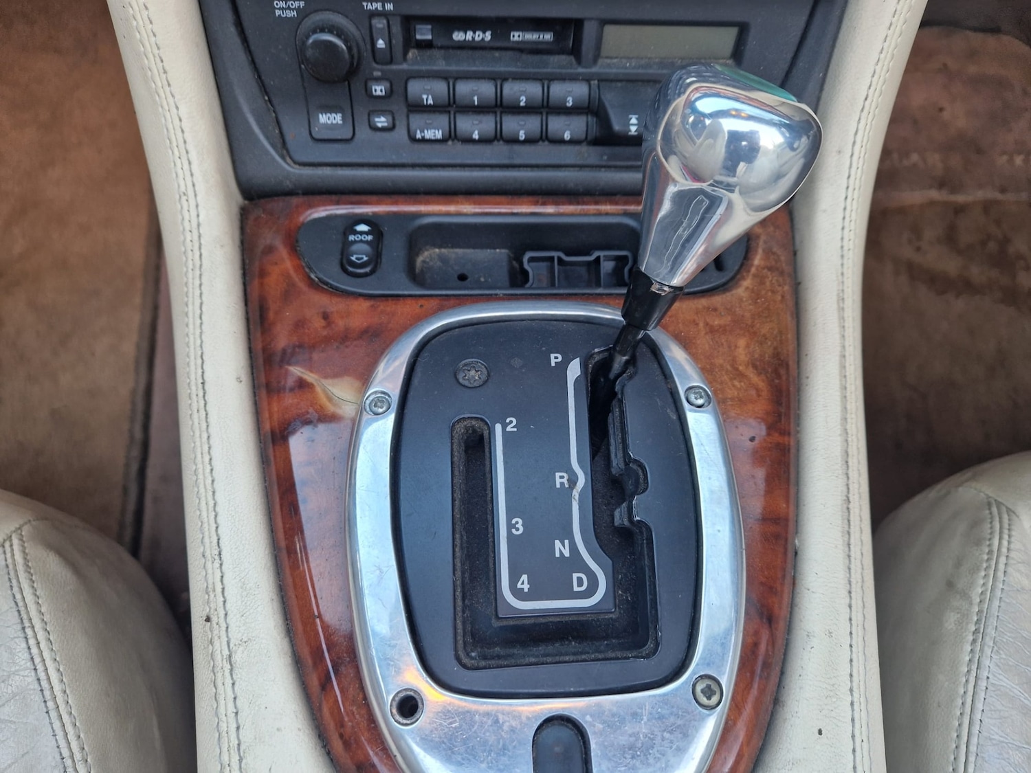 Used Jaguar XK8 1997 for sale - 76908200: Photo 38