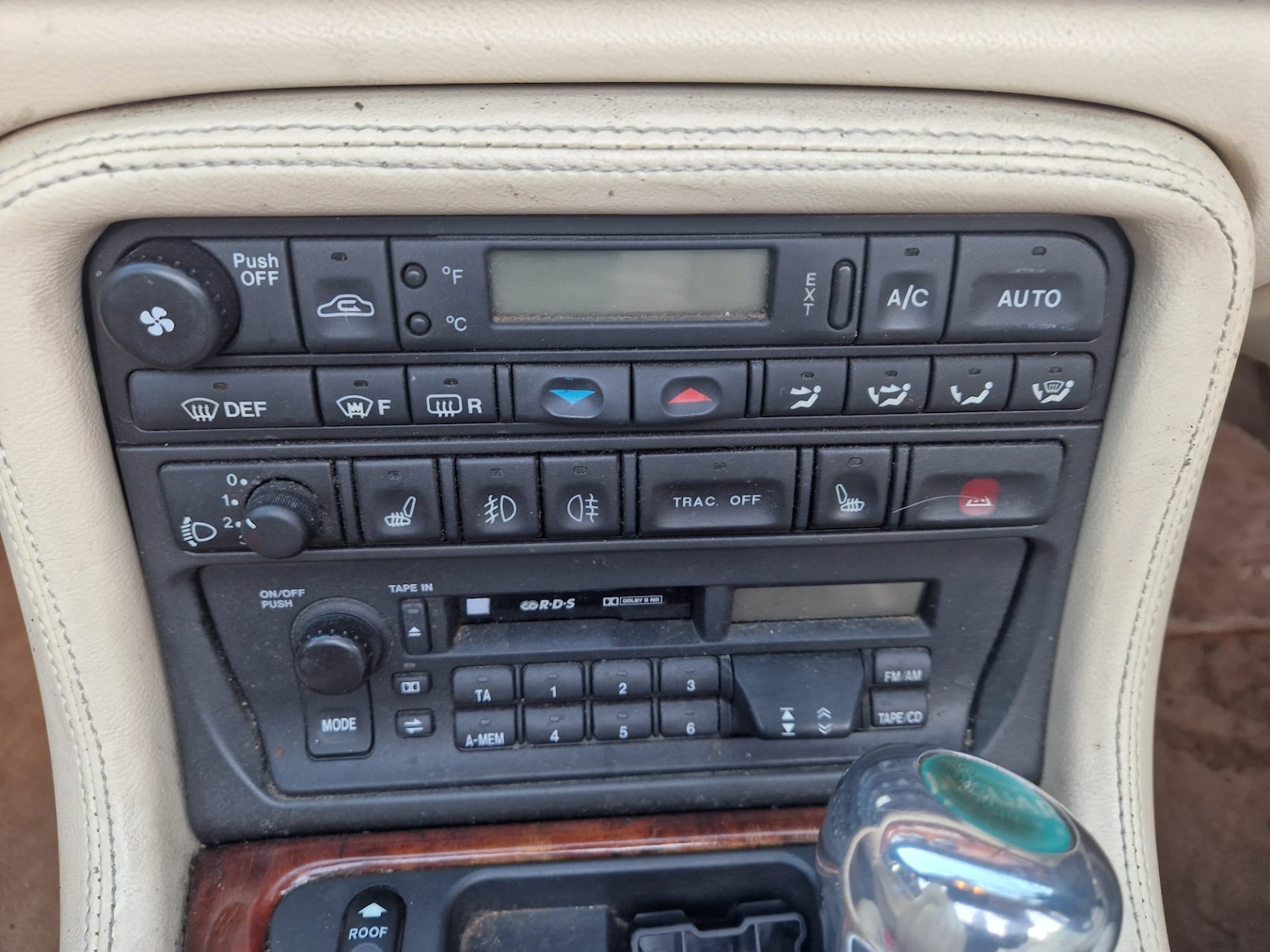 Used Jaguar XK8 1997 for sale - 76908200: Photo 39