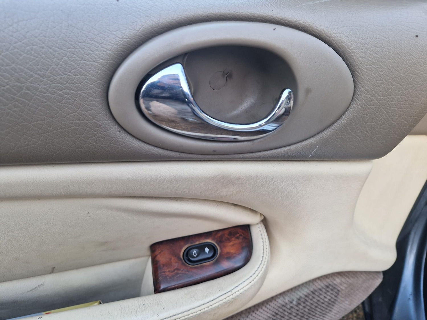 Used Jaguar XK8 1997 for sale - 76908200: Photo 40