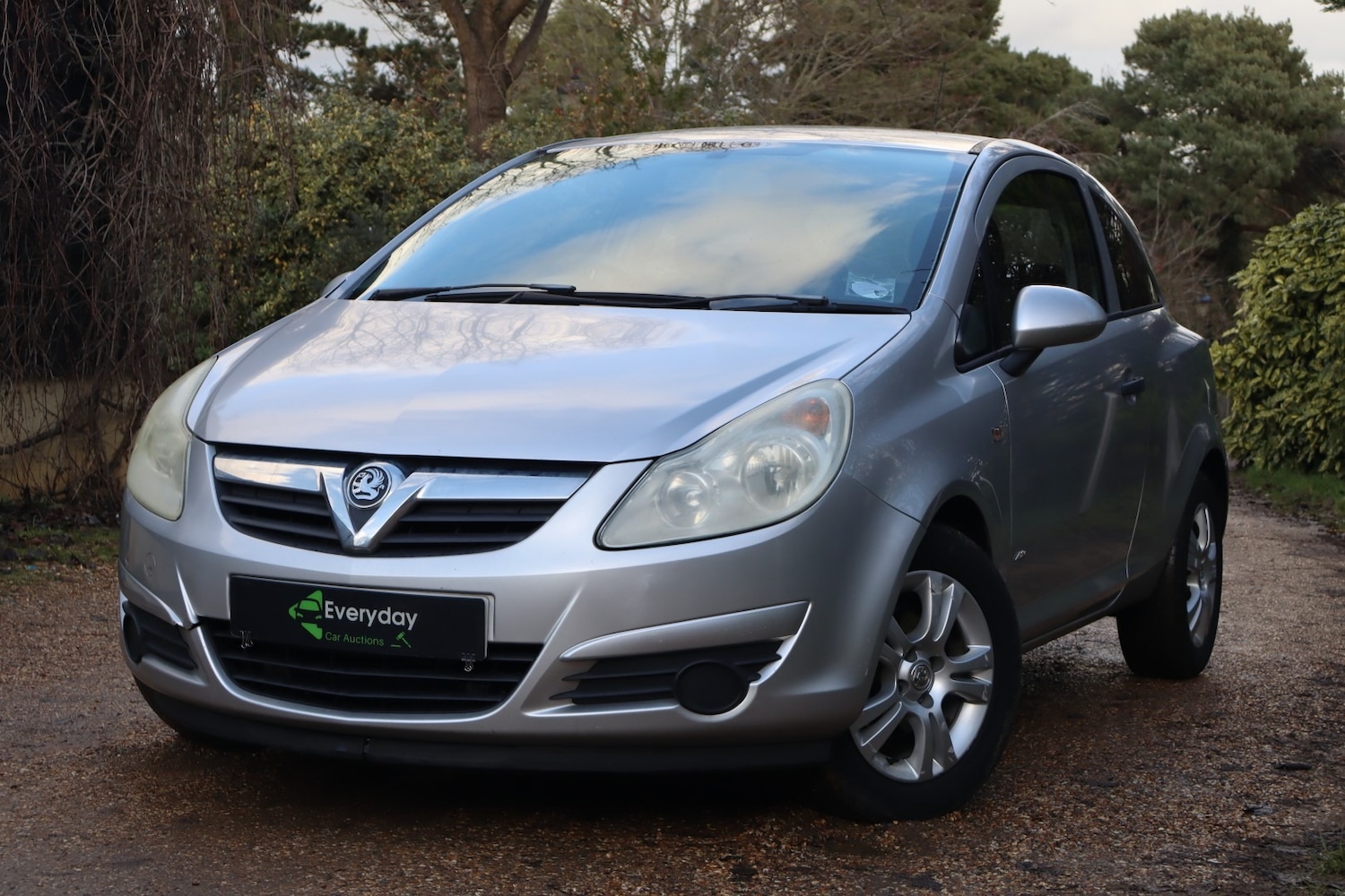 Used Vauxhall Corsa 2009 for sale - 77224872: Photo 2