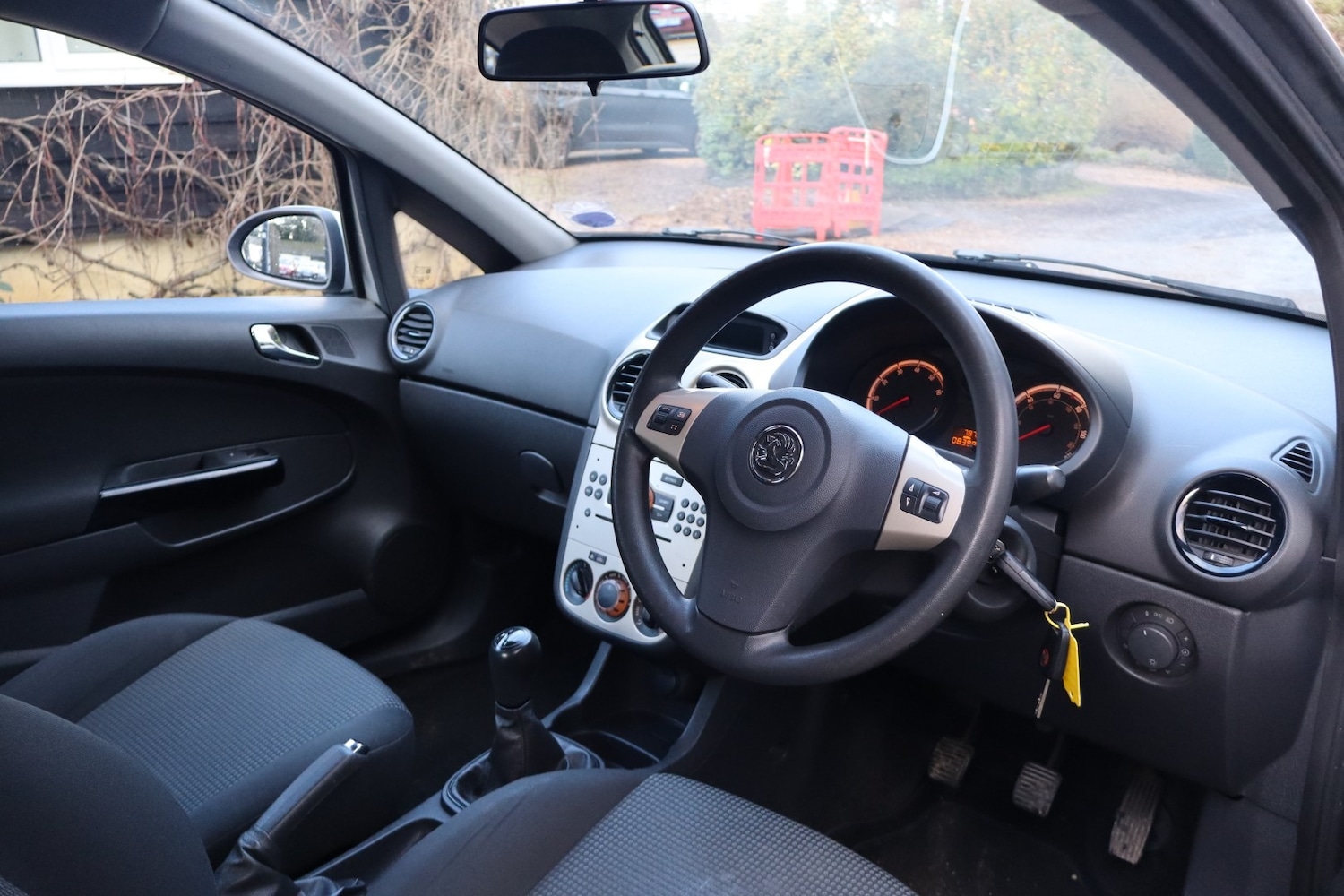 Used Vauxhall Corsa 2009 for sale - 77224872: Photo 3