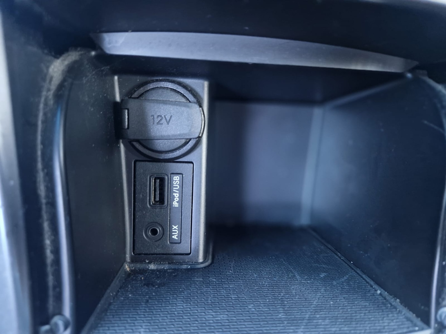 Used Hyundai i40 2012 for sale - 76905489: Photo 35