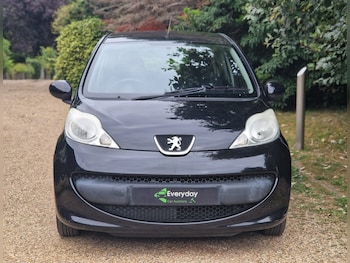 Peugeot - 107