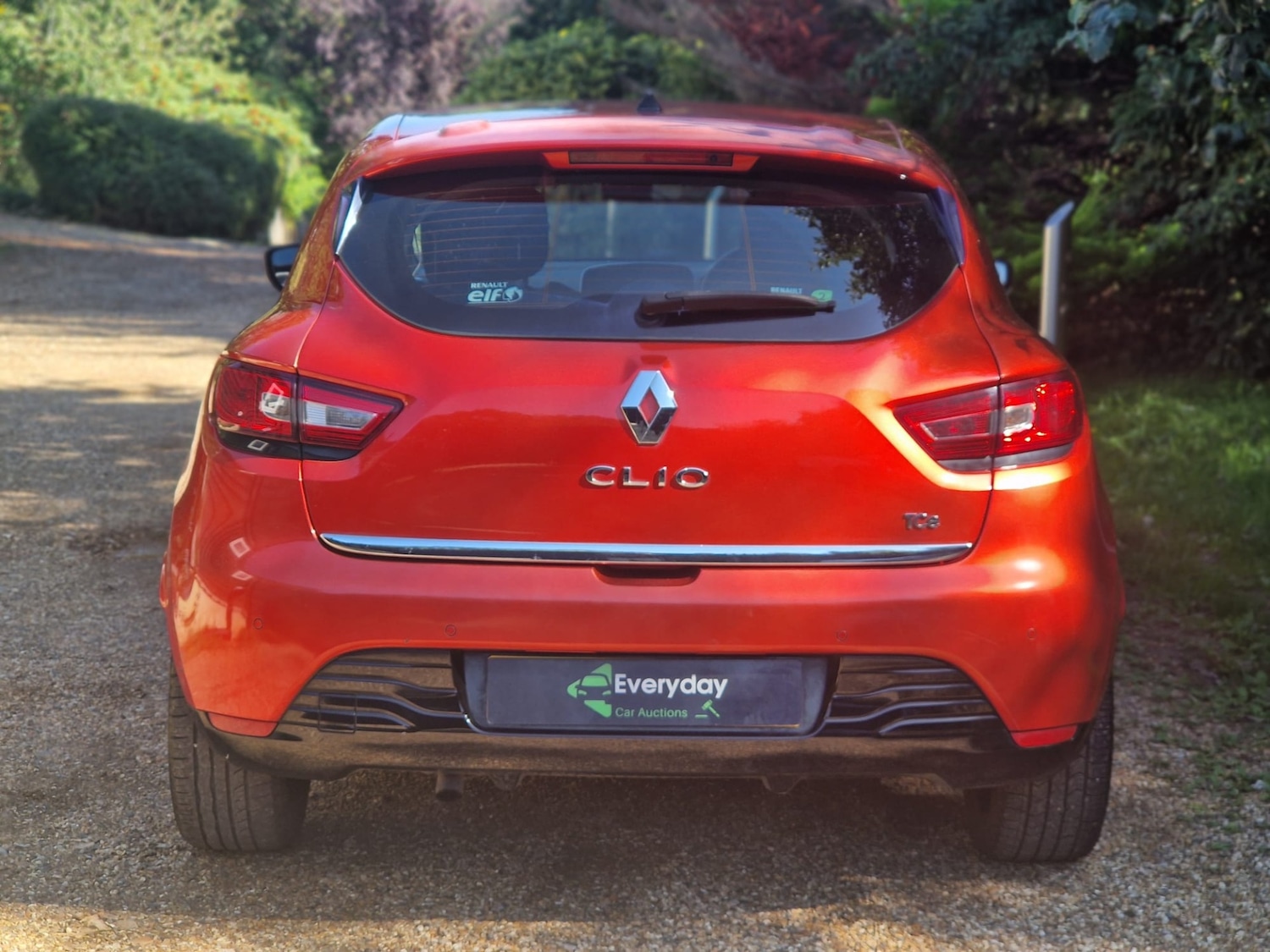 Used Renault Clio 2015 for sale - 76076302: Photo 16