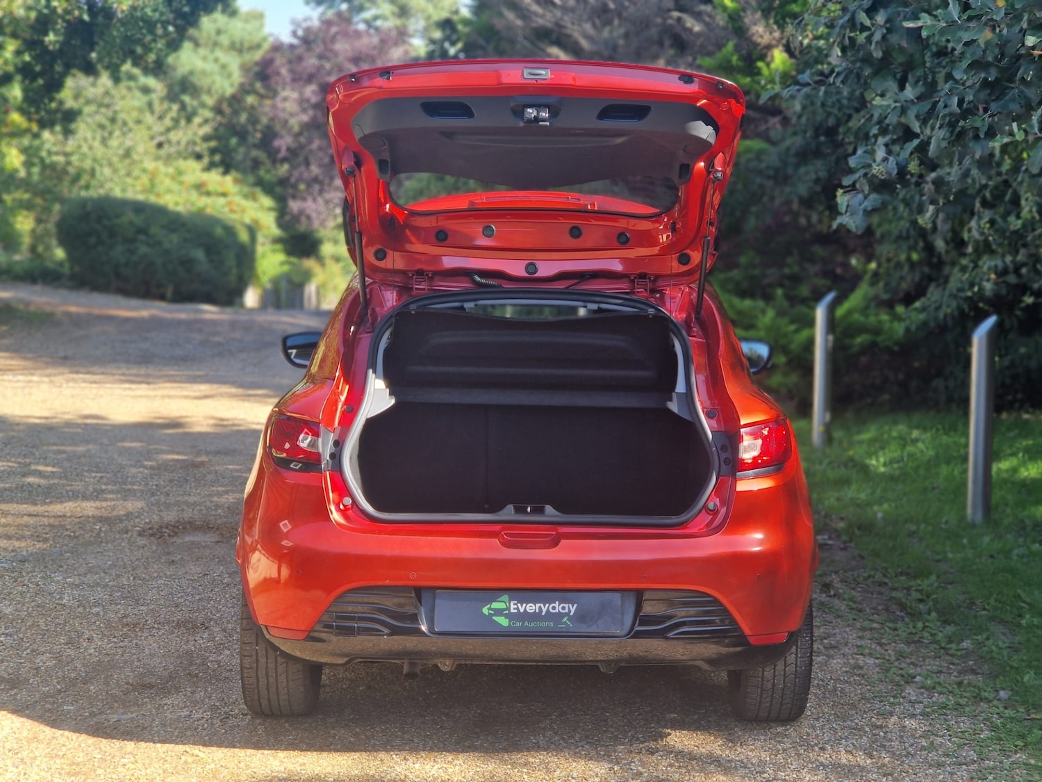 Used Renault Clio 2015 for sale - 76076302: Photo 22