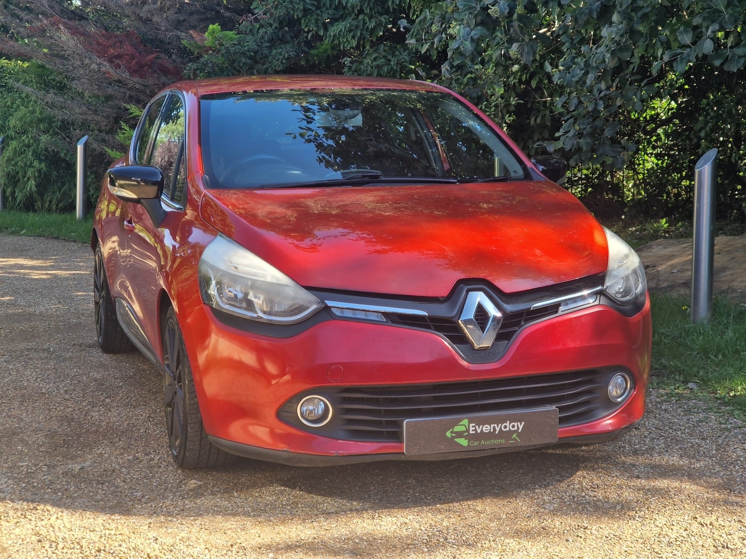 Used Renault Clio 2015 for sale - 76076302: Photo 6