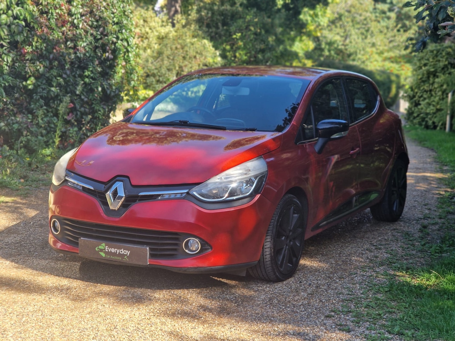 Used Renault Clio 2015 for sale - 76076302: Photo 7