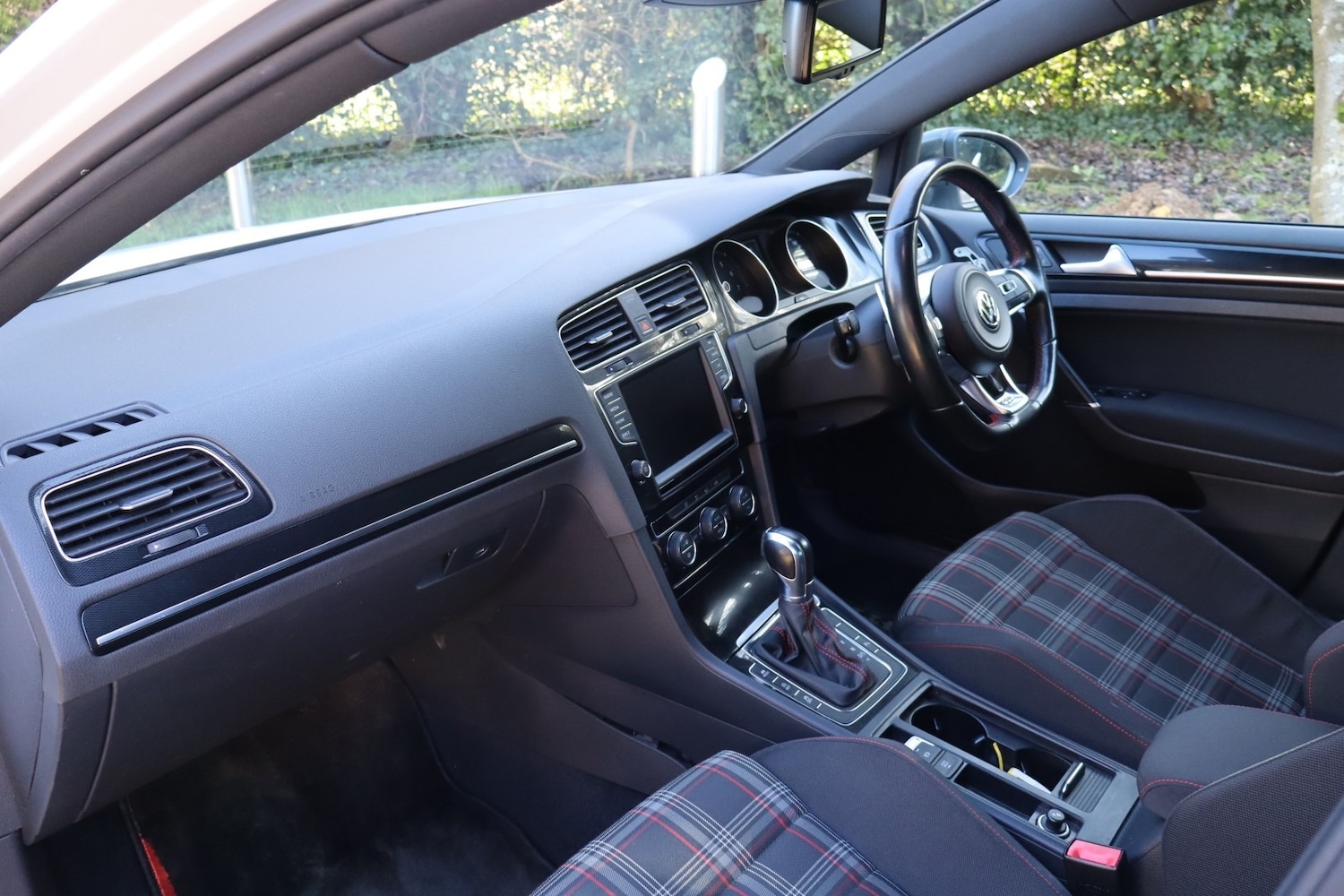 Used Volkswagen Golf 2014 for sale - 77555629: Photo 4