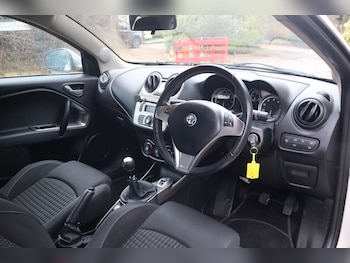 Used Alfa Romeo MiTo 2010 for sale - 77474878: Photo