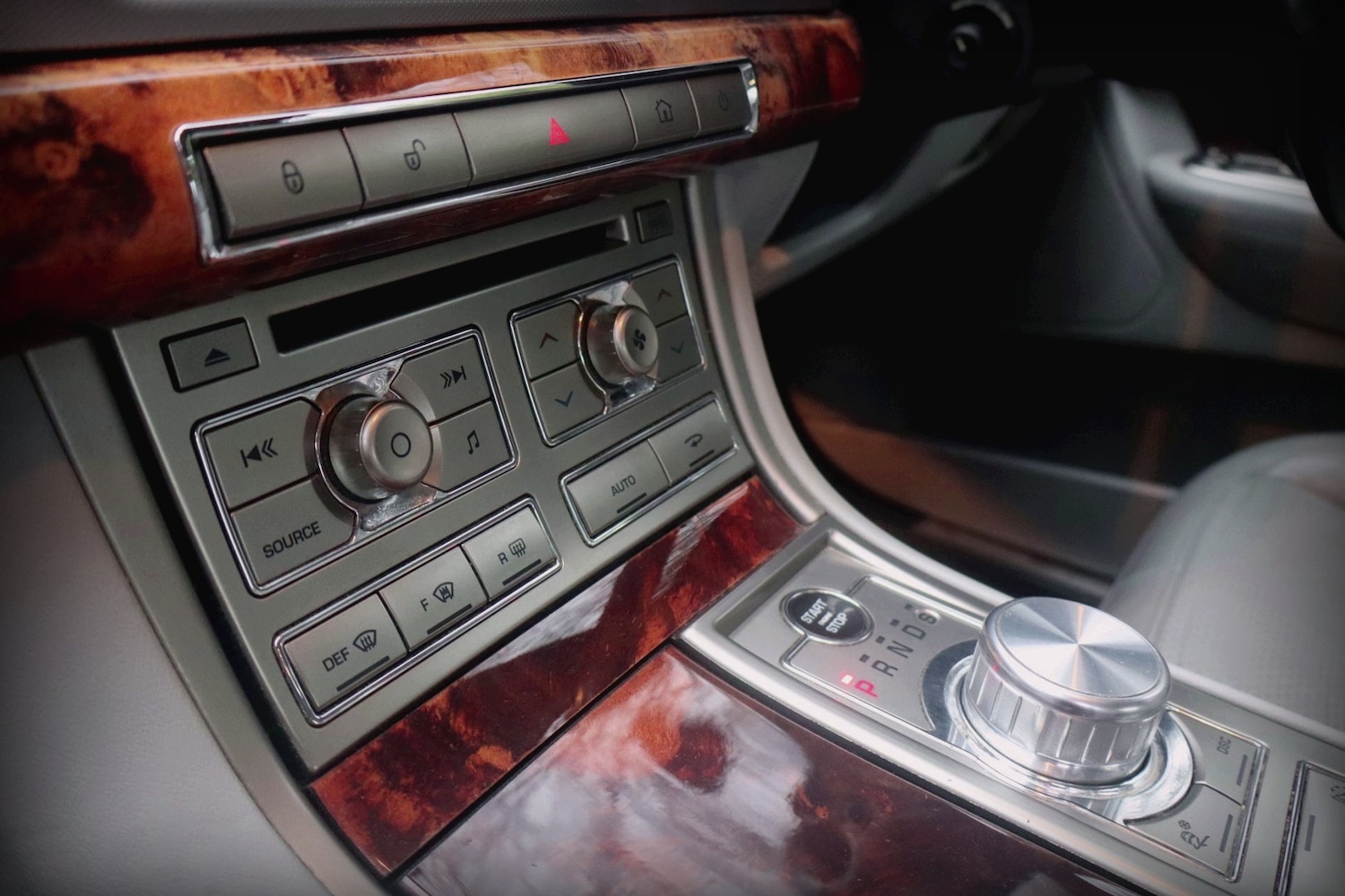 Used Jaguar XF 2008 for sale - 76958694: Photo 21