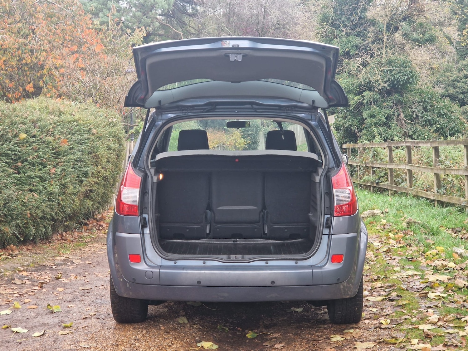 Used Renault Scenic 2008 for sale - 76544320: Photo 24