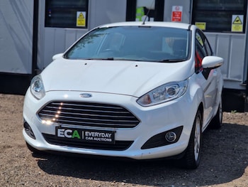 Used Ford Fiesta 2015 for sale - 79243604: Photo