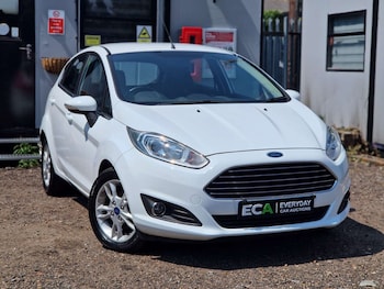 Used Ford Fiesta 2015 for sale - 79243604: Photo