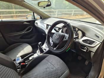 Used Vauxhall Astra 2017 for sale - 79616851: Photo