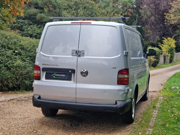 Used Volkswagen Transporter 2005 for sale - 76288517: Photo 9