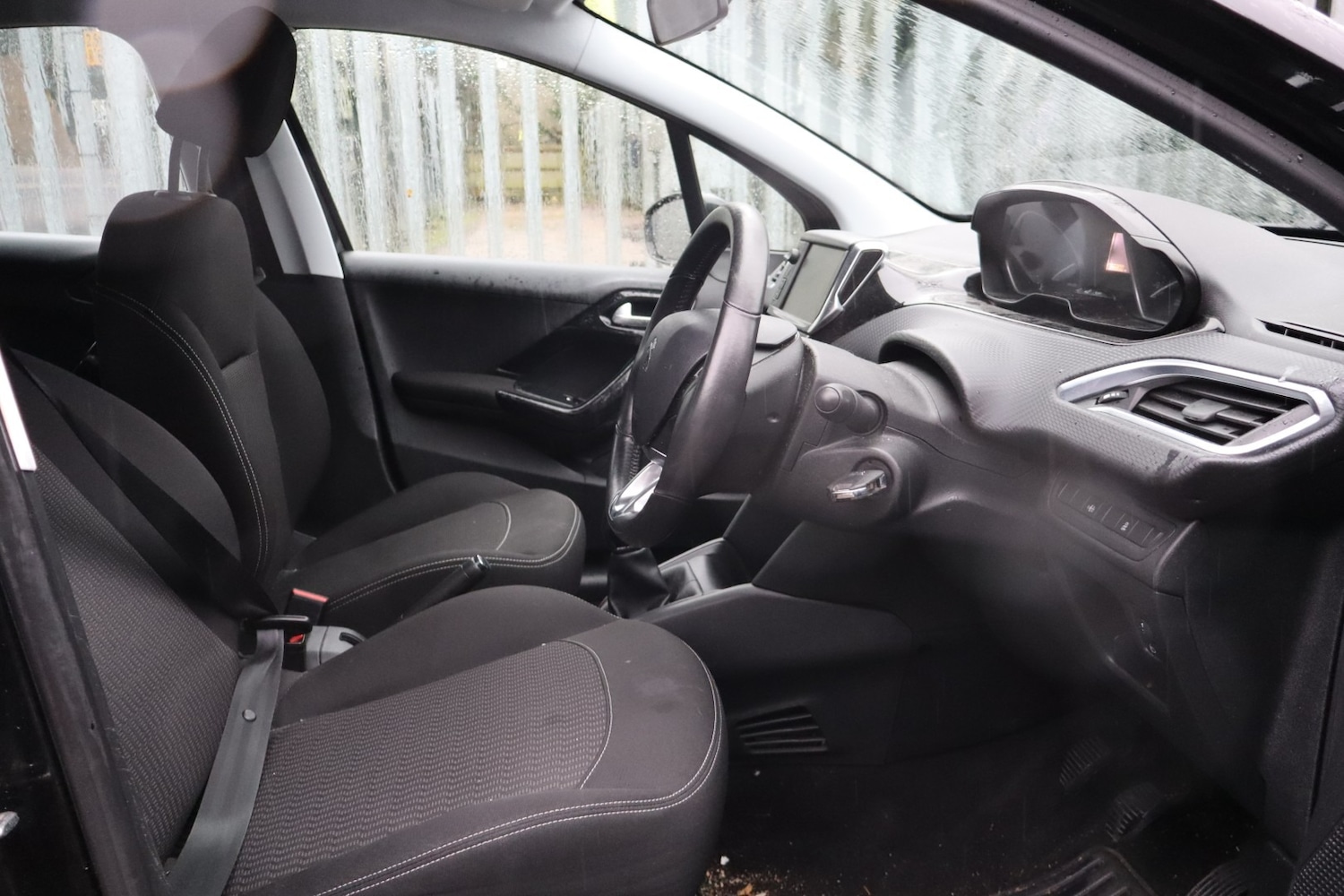 Used Peugeot 208 2017 for sale - 77208612: Photo 12