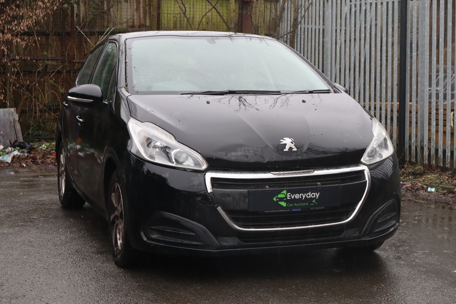 Used Peugeot 208 2017 for sale - 77208612: Photo 3