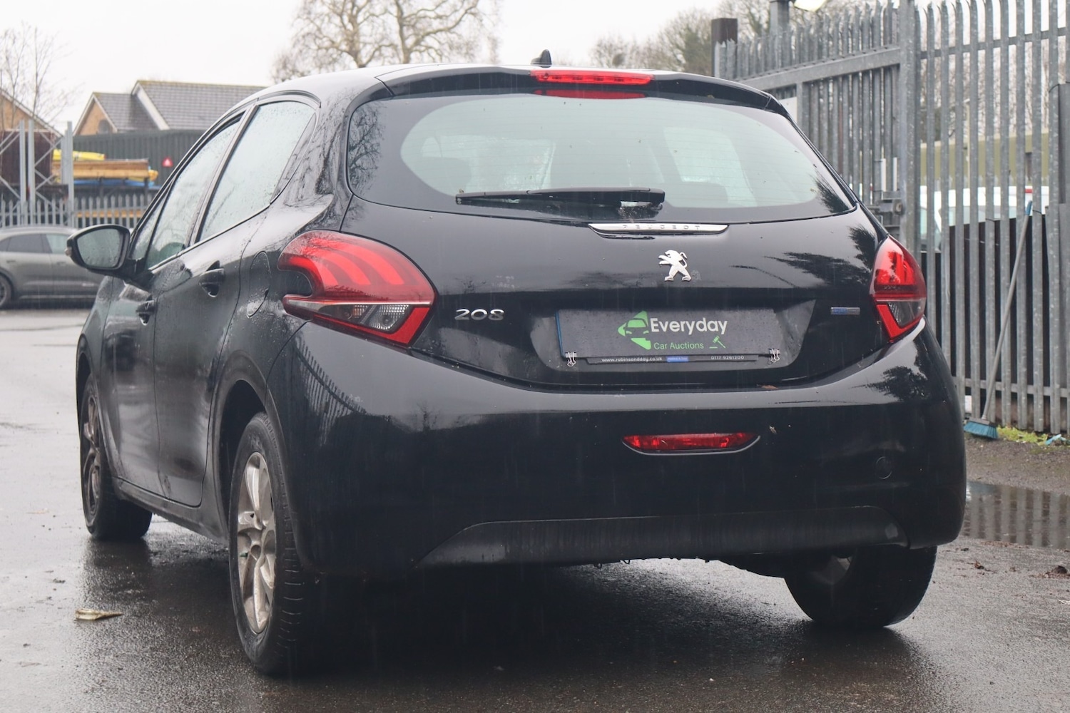 Used Peugeot 208 2017 for sale - 77208612: Photo 6