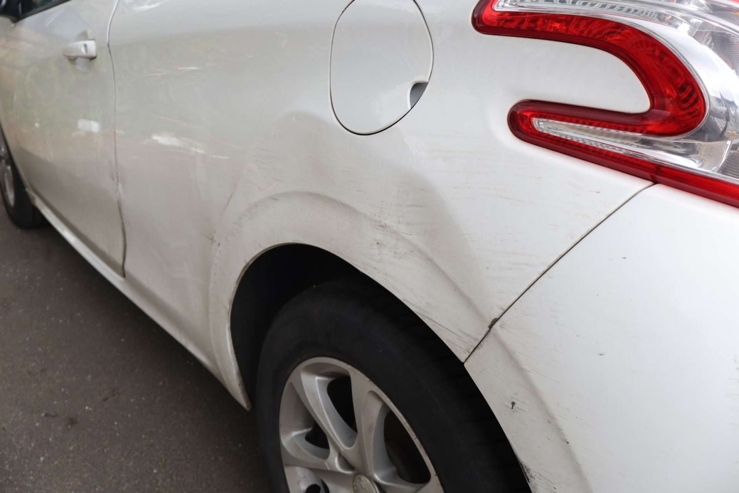 Used Peugeot 208 2015 for sale - 78083370: Photo 14