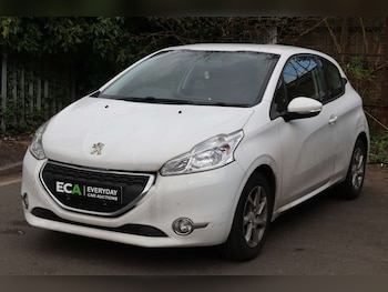 Used Peugeot 208 2015 for sale - 78083370: Photo