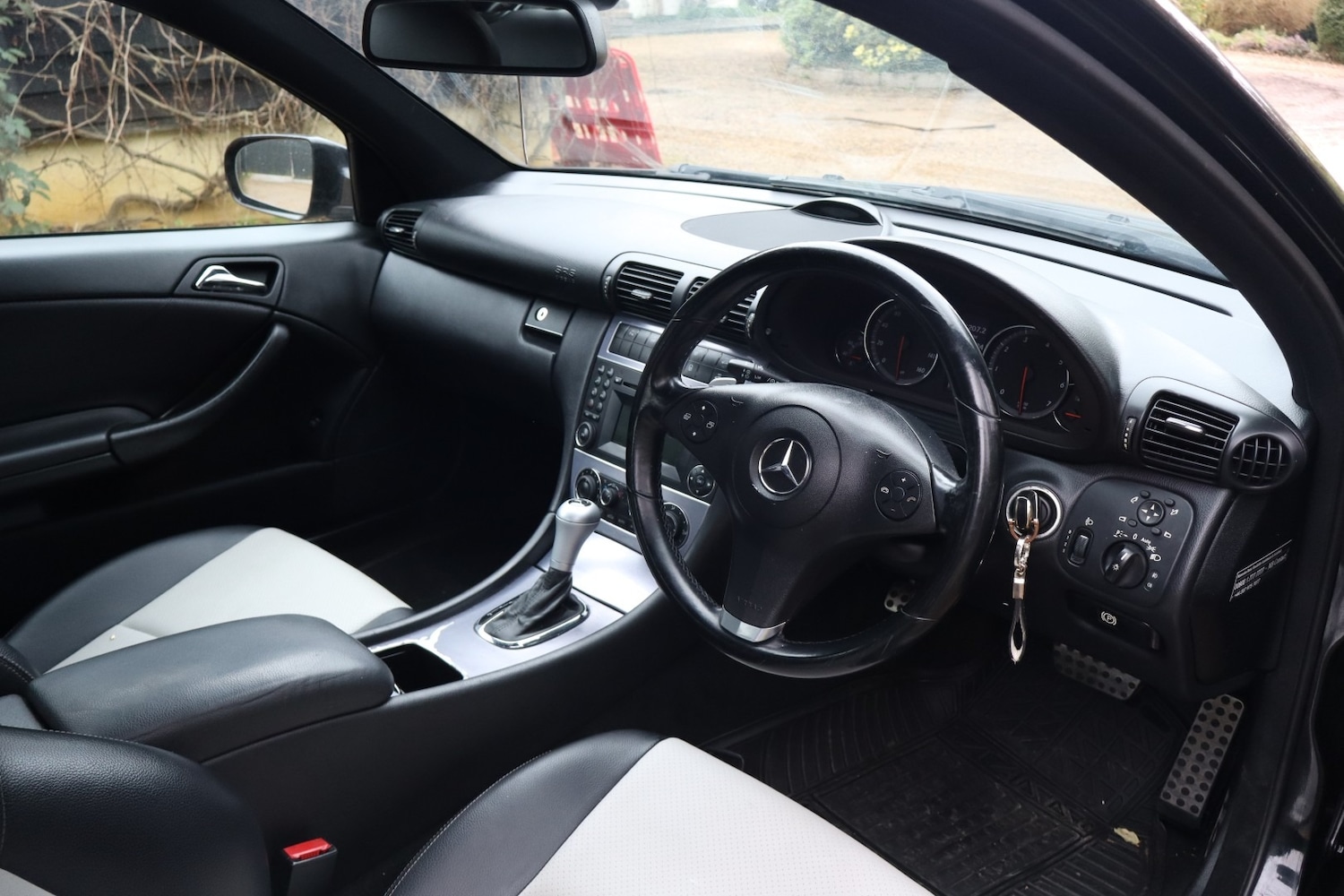 Used Mercedes-Benz CLC Class 2010 for sale - 77688957: Photo 4