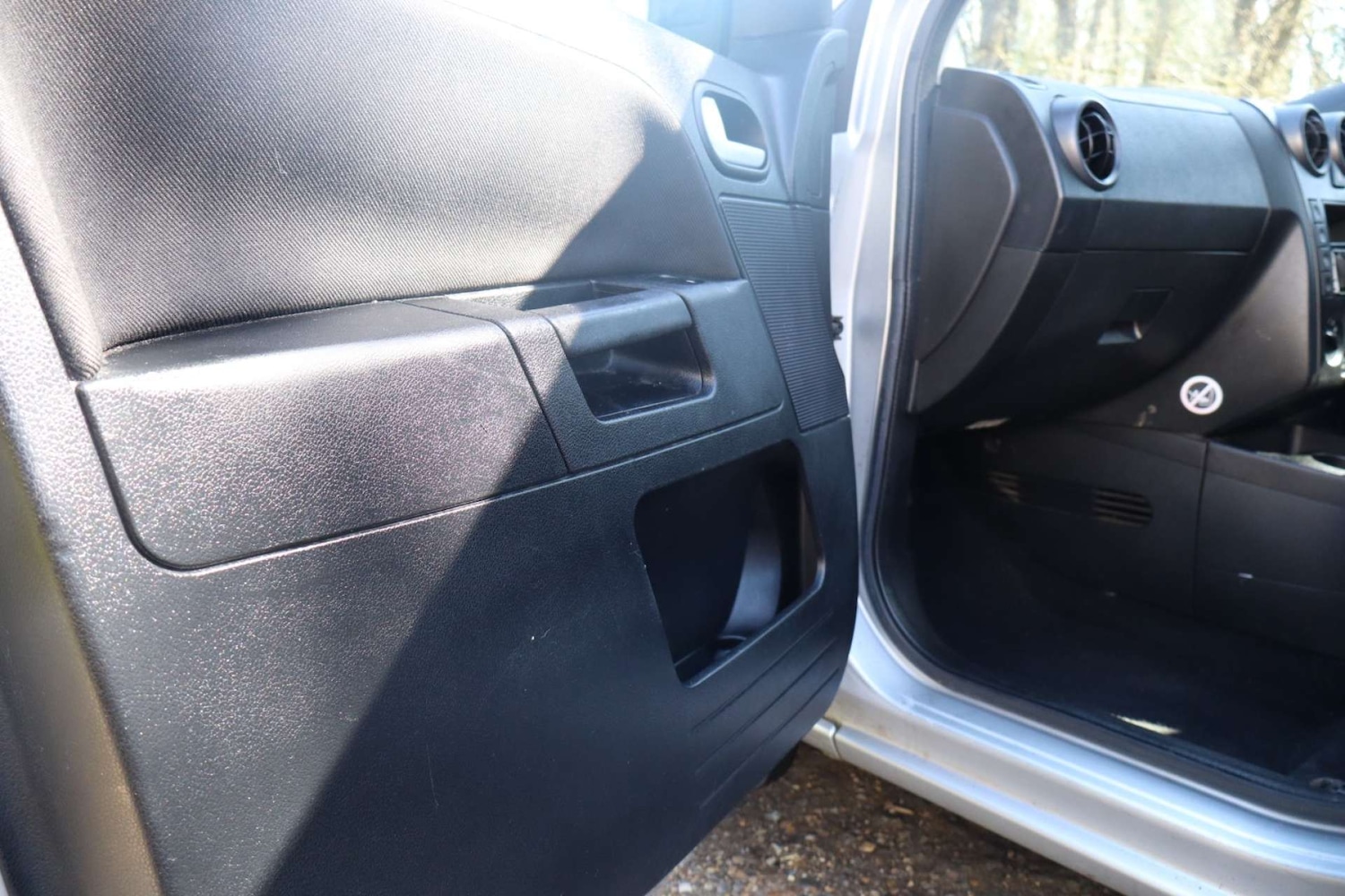 Used Ford Fusion 2004 for sale - 78026349: Photo 27