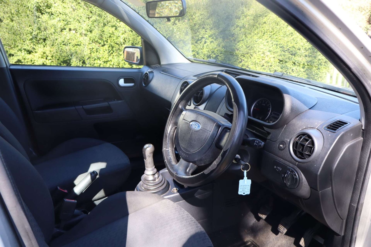 Used Ford Fusion 2004 for sale - 78026349: Photo 31