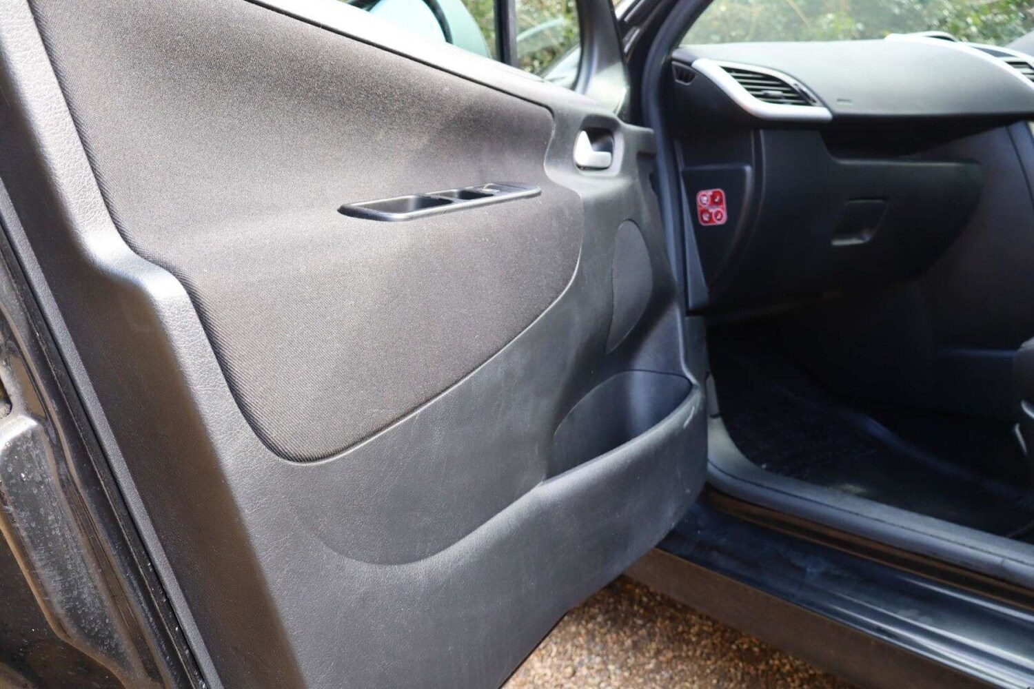 Used Peugeot 207 2009 for sale - 77919014: Photo 21