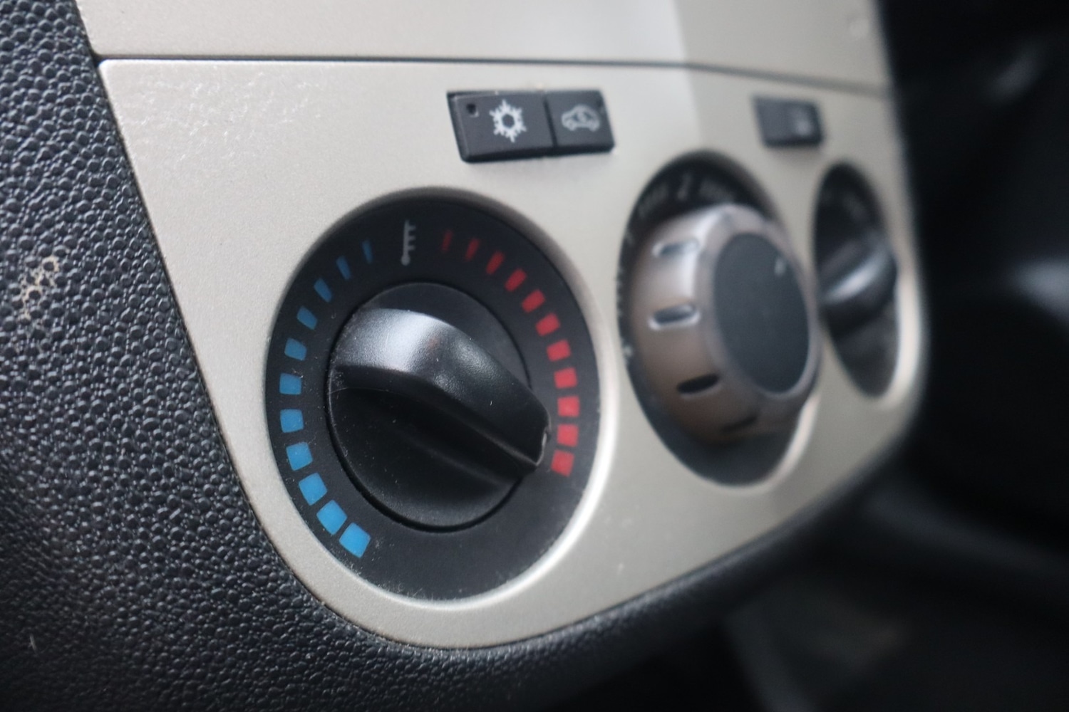 Used Vauxhall Corsa 2008 for sale - 77446239: Photo 27