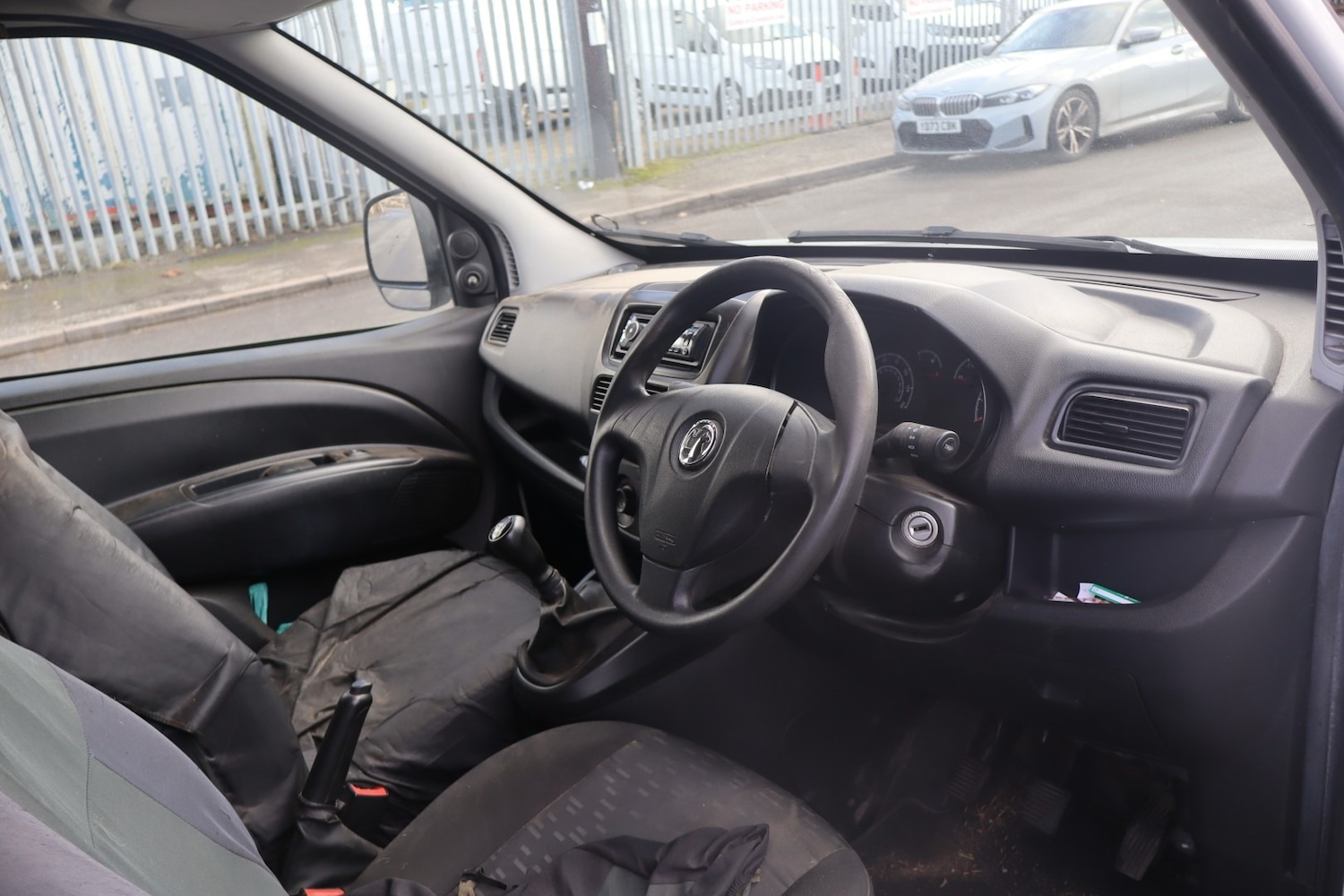 Used Vauxhall Combo 2016 for sale - 77432675: Photo 3