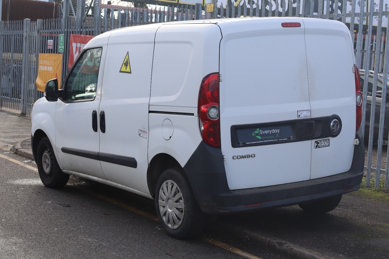 Used Vauxhall Combo 2016 for sale - 77432675: Photo 9