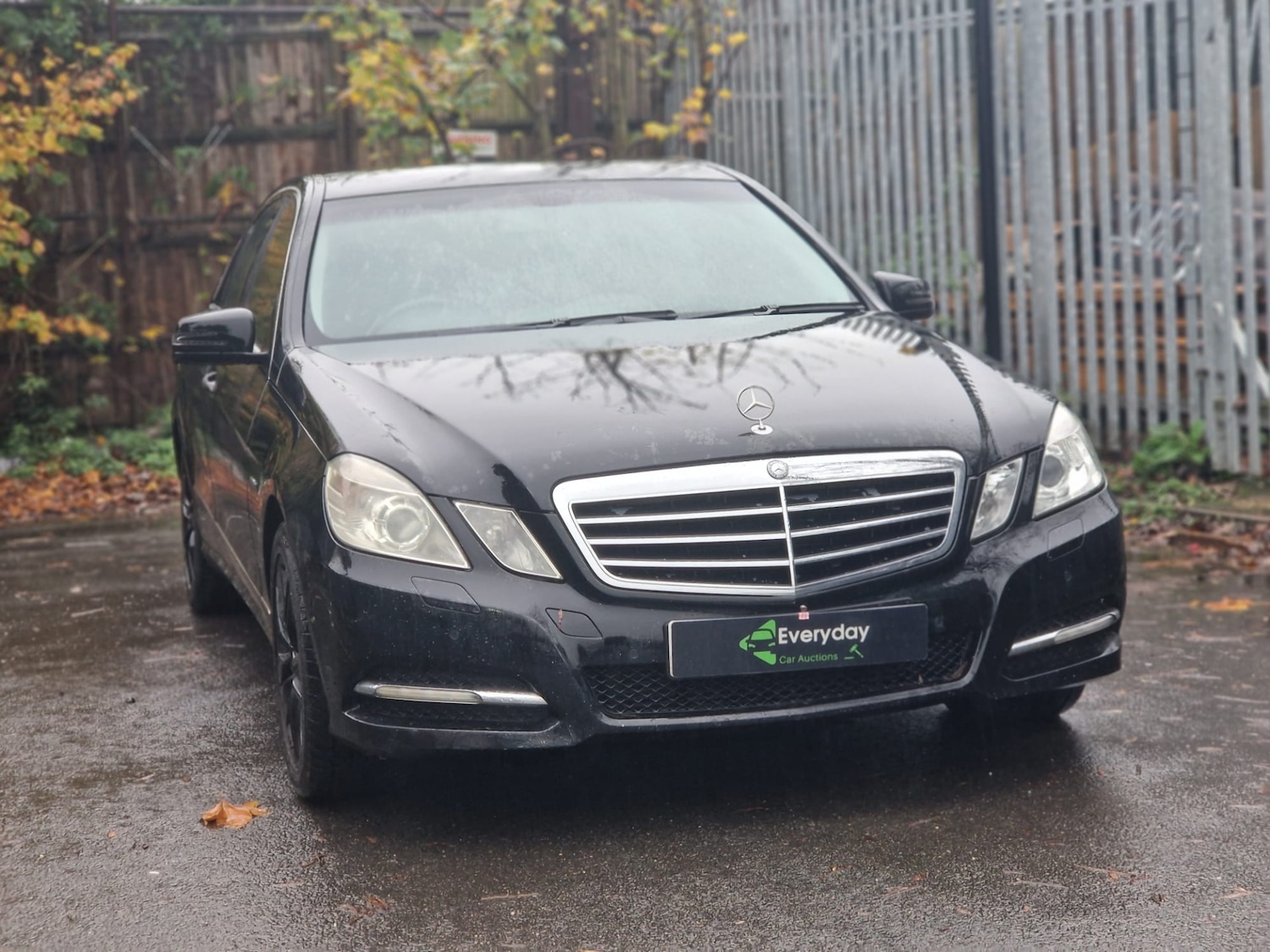 Used Mercedes-Benz E Class 2012 for sale - 76576668: Photo 11