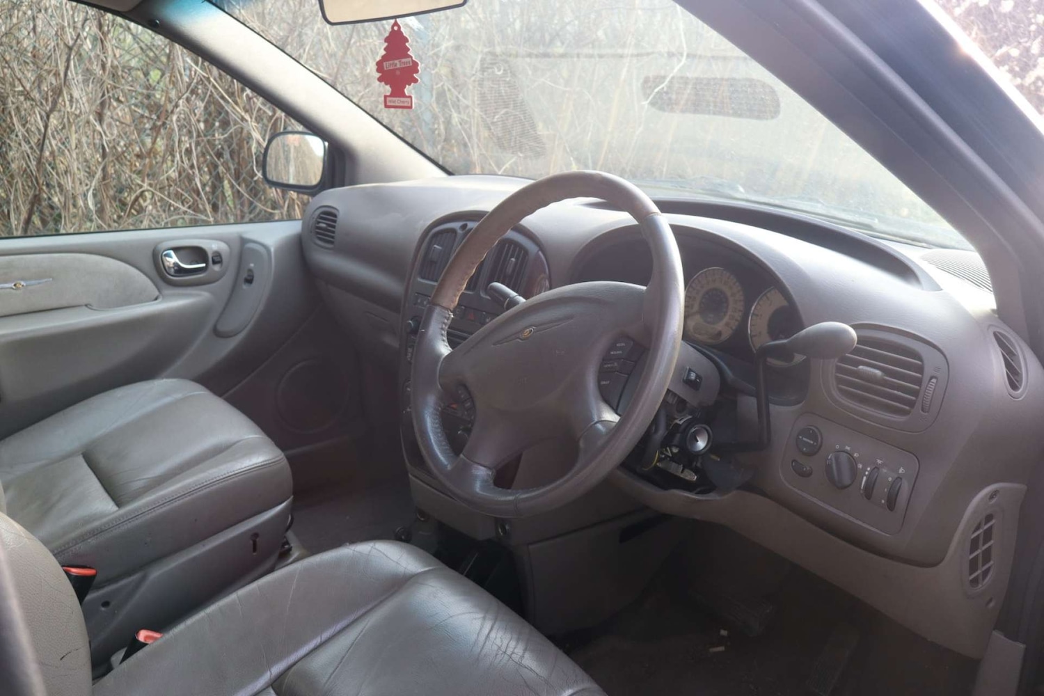 Used Chrysler Grand Voyager 2002 for sale - 77967911: Photo 5