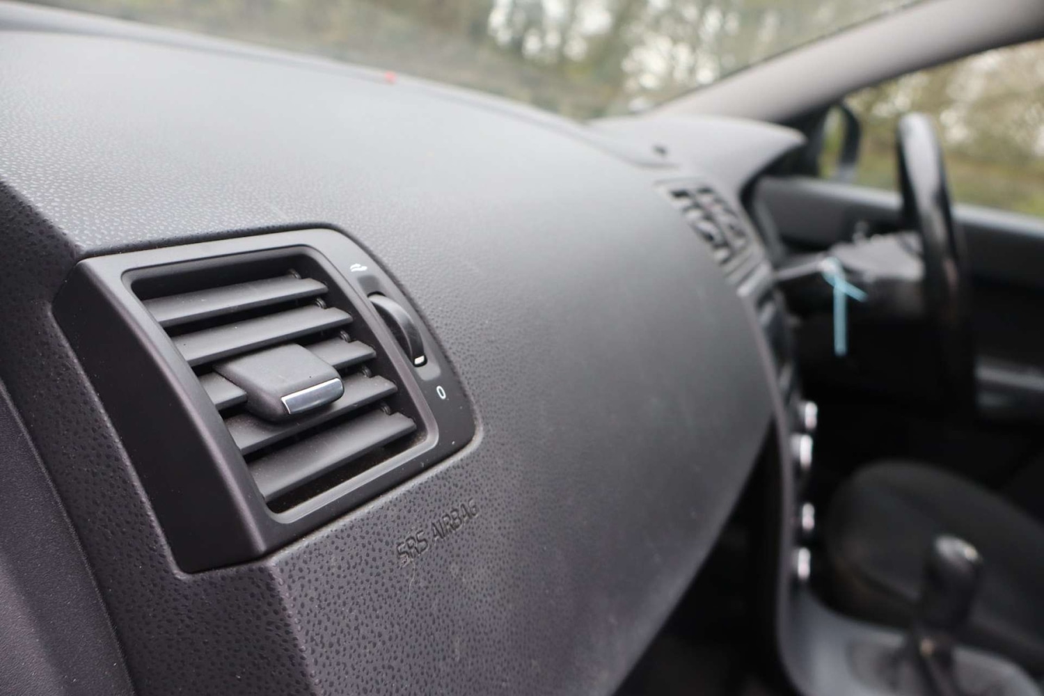 Used Volvo V50 2009 for sale - 78078335: Photo 25