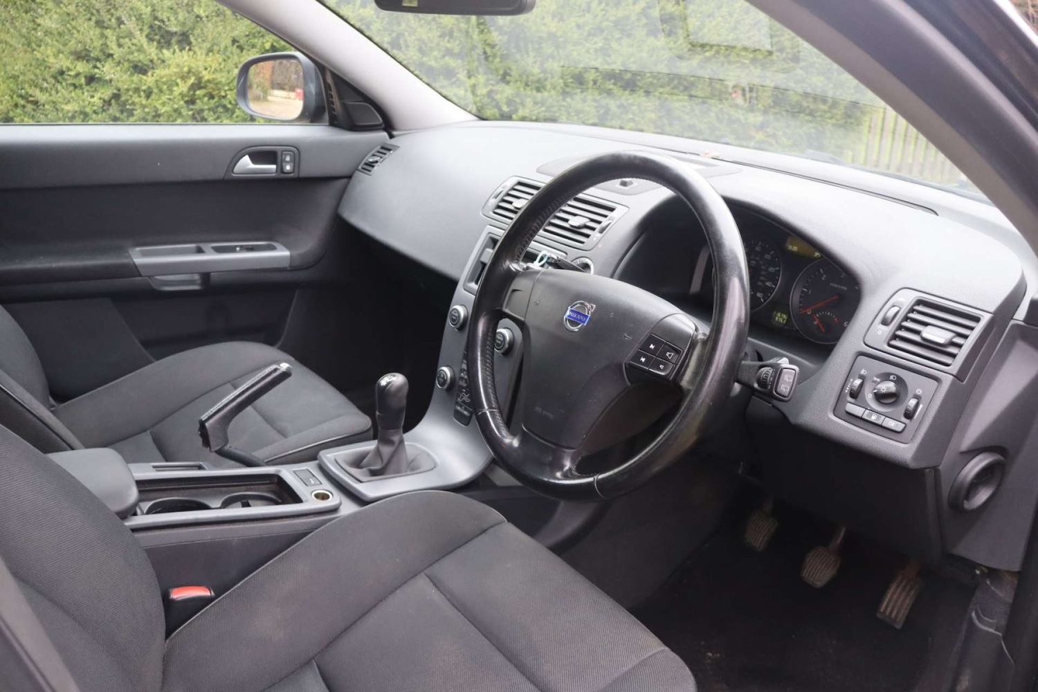 Used Volvo V50 2009 for sale - 78078335: Photo 32