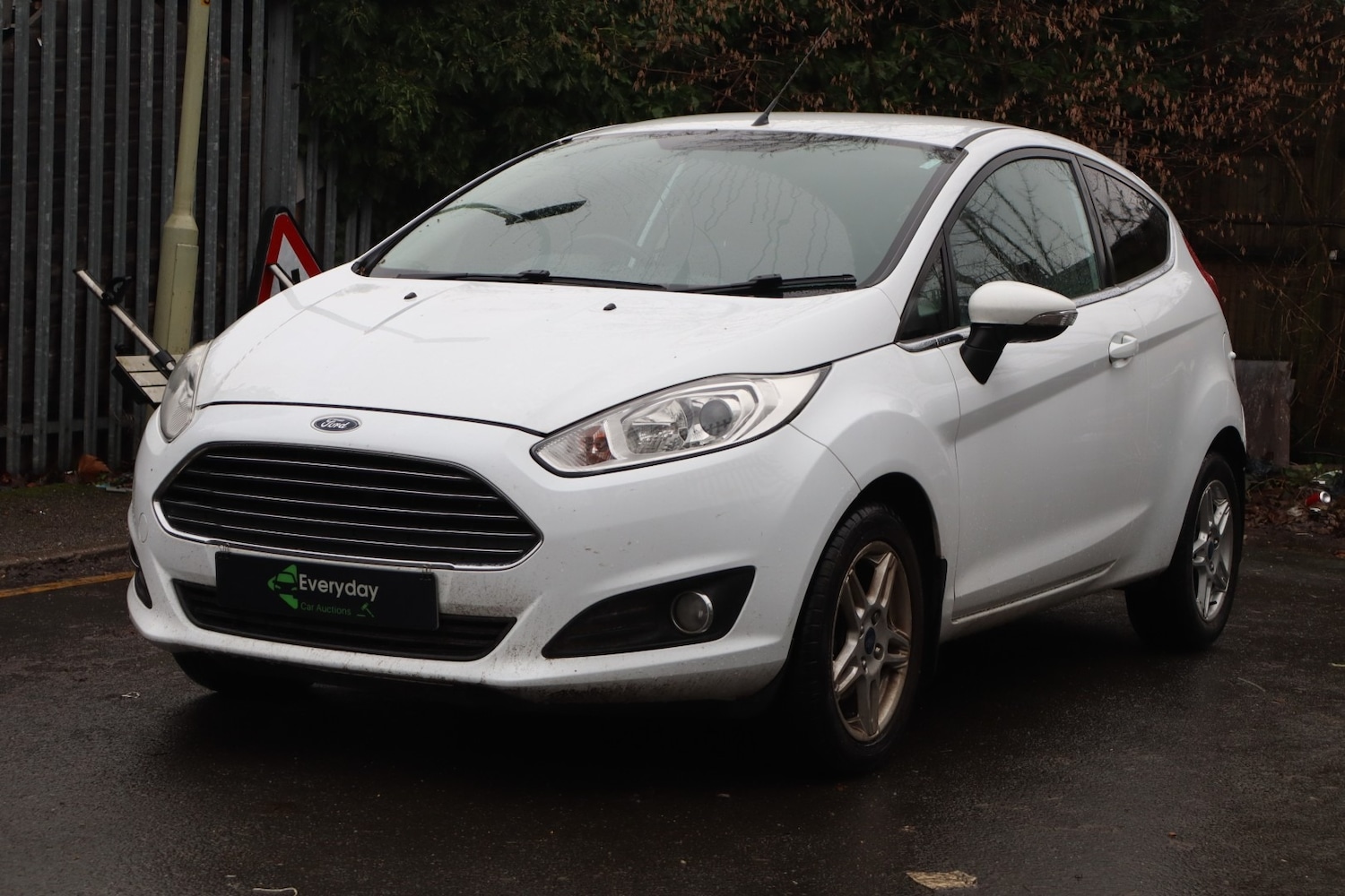 Used Ford Fiesta 2013 for sale - 77270808: Photo 2