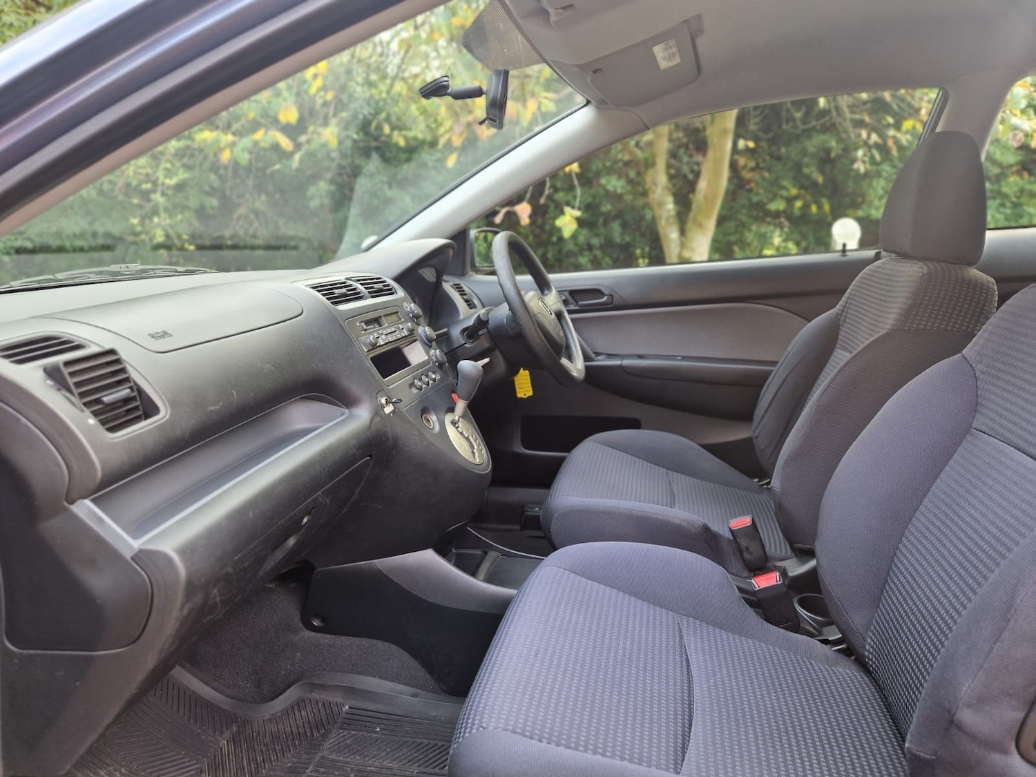 Used Honda Civic 2002 for sale - 76340845: Photo 12