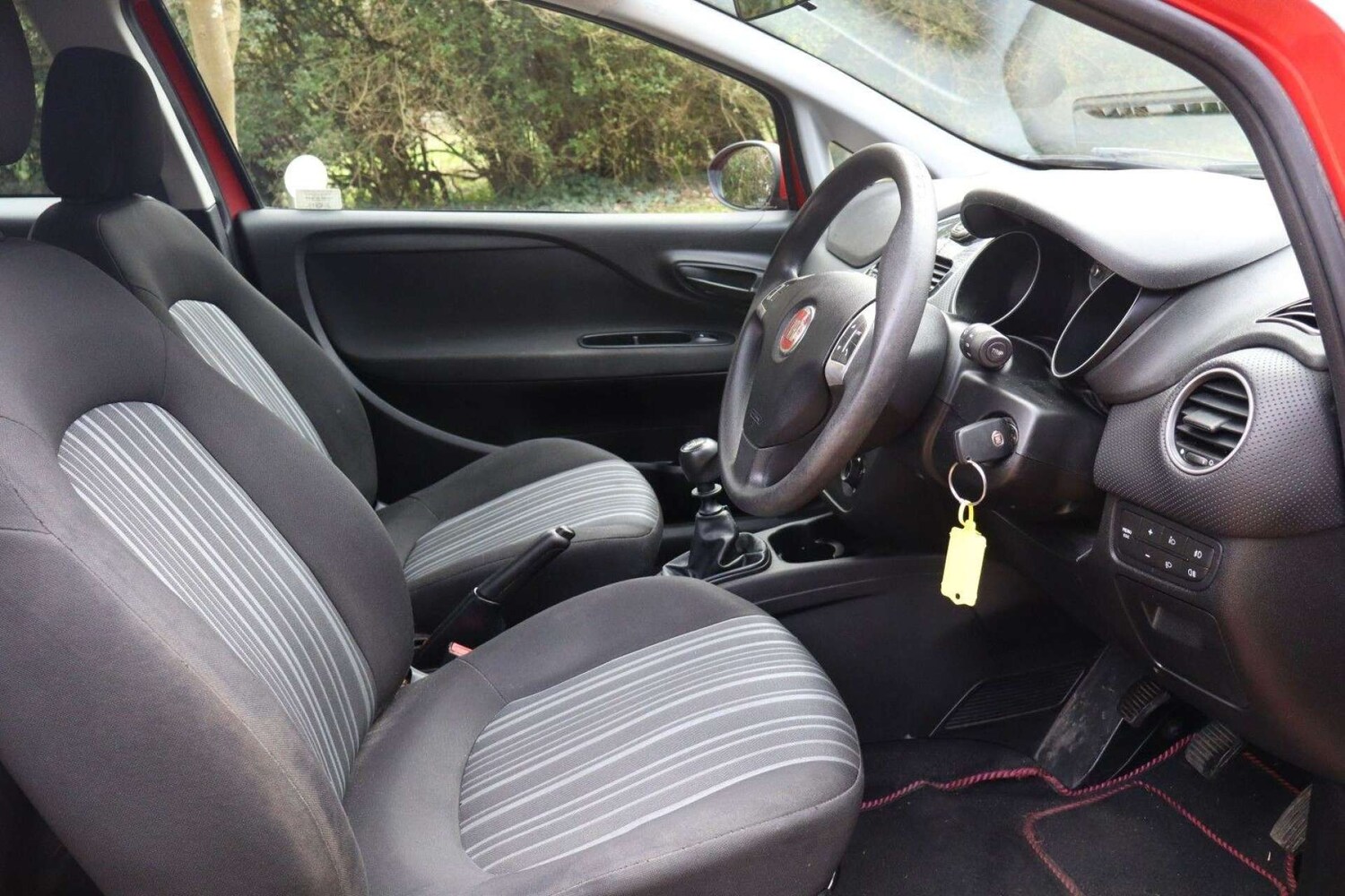 Used Fiat Punto Evo 2011 for sale - 77910135: Photo 16