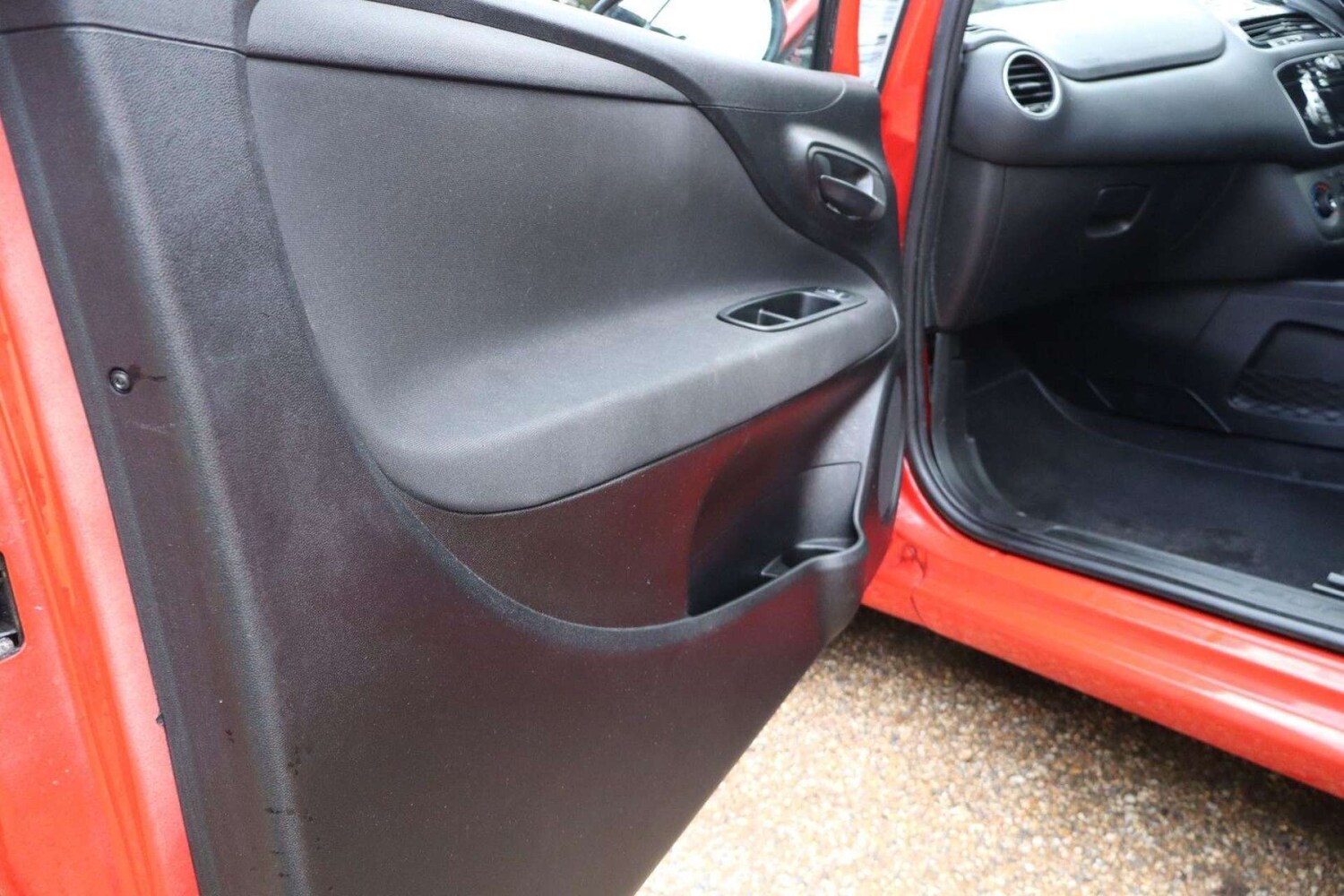 Used Fiat Punto Evo 2011 for sale - 77910135: Photo 24