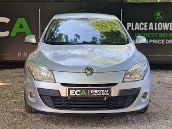 Used Renault Megane 2011 for sale - 79357079: Photo
