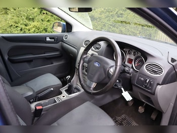 Used Ford Focus 2008 for sale - 78014273: Photo