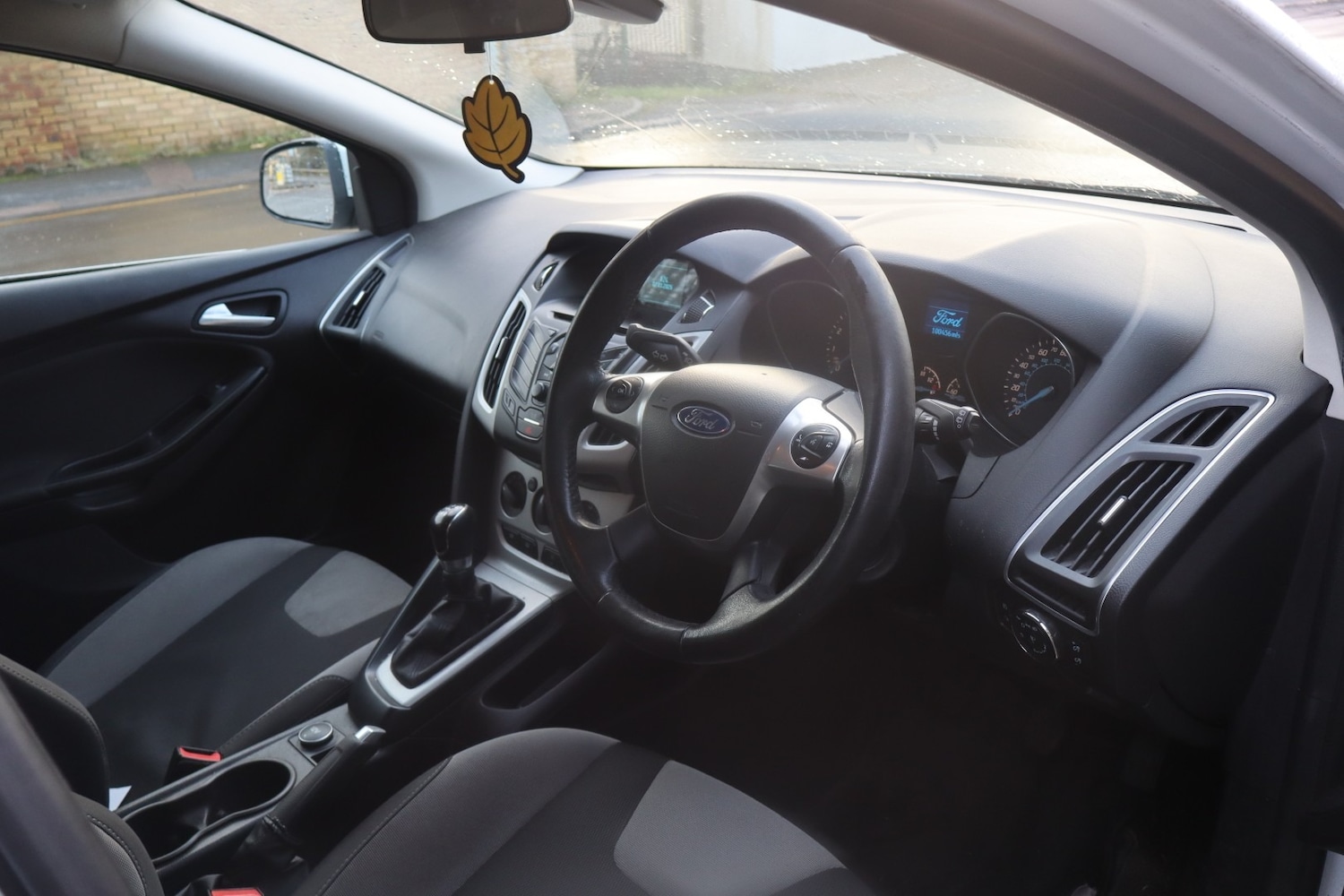 Used Ford Focus 2014 for sale - 77124043: Photo 3