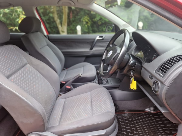 Used Volkswagen Polo 2002 for sale - 76264284: Photo 10
