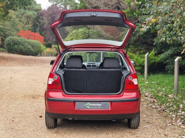 Used Volkswagen Polo 2002 for sale - 76264284: Photo 24