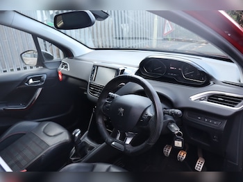 Used Peugeot 208 2016 for sale - 77312235: Photo
