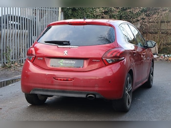 Used Peugeot 208 2016 for sale - 77312235: Photo